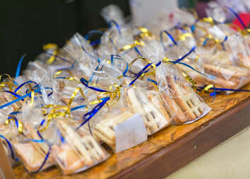 Dnes slavíme Mezinárodní den štědrosti a dobrých skutků