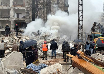 Charita Česká republika vyhlašuje sbírku na pomoc obětem zemětřesení v Turecku.