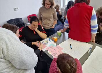 Nový přístup k seniorům s demencí