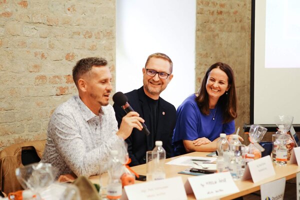 562085286_1137967885132526_776525569726135547_n